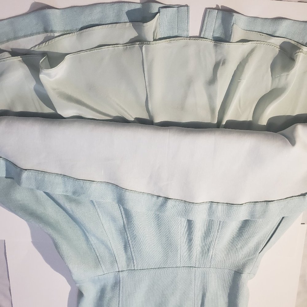 Oscar de La Renta Curved Seam w/pockets Dress Size 10. Sky Blue classy dress. - Picture 6 of 8